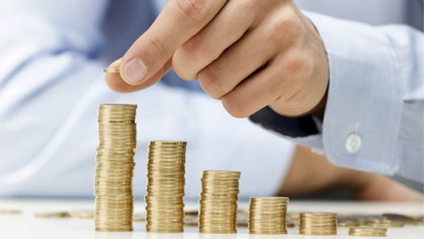 Bugetul pe 2026, între investiții și austeritate: mai mulți bani pentru drumuri, mai puțini pentru creșteri sociale