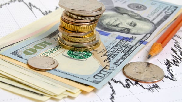 Cursul valutar pentru 1 ianuarie: cât costă euro și dolarul în prima zi a anului 2026