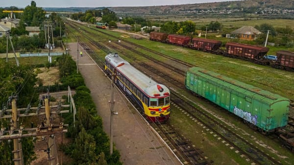 Calea Ferată din Moldova scoate la licitație locomotive, vagoane și alte bunuri