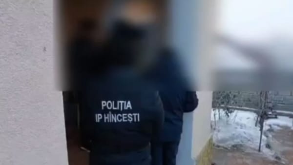 Focuri de armă pe o stradă din raionul Hîncești. Un bărbat a fost reținut pentru tentativă de omor