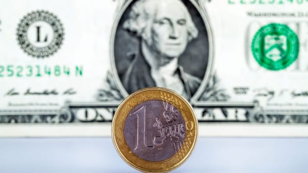 Curs valutar: Cât valorează un euro și un dolar pe 16 ianuarie