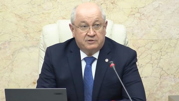 VIDEO/ „Iarna ne pune la grea încercare, dar important este să fim uniți”. Apelul premierului către autorități și cetățeni