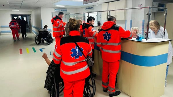 Trafic intens la Urgență pentru a doua zi consecutiv. Zeci de persoane ajung la spital cu traumatisme provocate de ghețuș