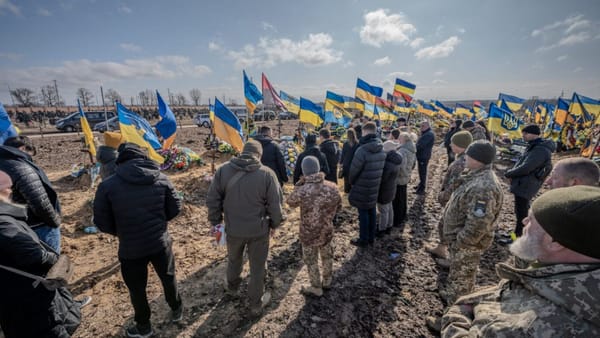 STUDIU/ Războiul care înghite vieți. Pierderile Rusiei și Ucrainei ar putea ajunge la două milioane de victime militare