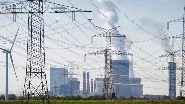 Mai multă energie din UE pentru R. Moldova: ce înseamnă creșterea capacității de import pentru cetățeni și economie