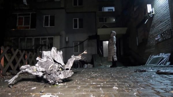 În noaptea de Crăciun, atacurile nu s-au oprit: Ucraina, lovită cu o rachetă Iskander și circa 100 de drone