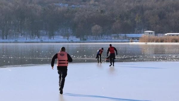 Salvatorii avertizează: recomandări de siguranță în contextul temperaturilor scăzute