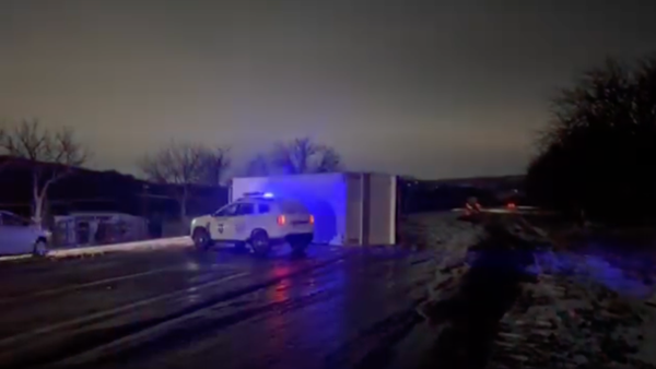 VIDEO/ Accident pe șoseaua Balcani, după Grătiești. Trafic blocat pe ambele sensuri