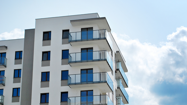 Prețurile apartamentelor din Chișinău au crescut cu peste 30% într-un singur an - tranzacțiile scad la un minim istoric