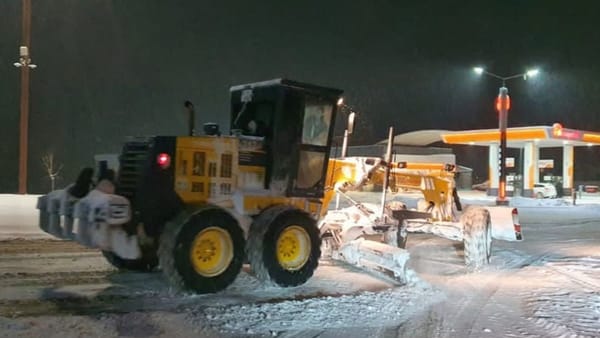 58 de utilaje mobilizate în nordul țării pentru deszăpezirea drumurilor, după ninsori