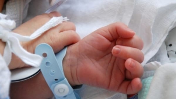 A născut în ambulanță. Istoria unei mămici din raionul Telenești