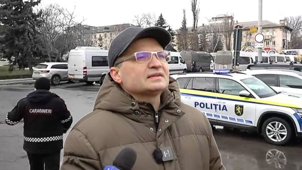 Șoferii de microbuze au protestat în Chișinău: acuză transportul ilegal și corupția la ANTA. Cum răspunde agenția acuzațiilor