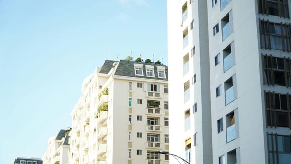 Sectorul imobiliar din R. Moldova în 2025: sectoare dinamice, oportunități pentru investitori și riscuri sociale în creștere