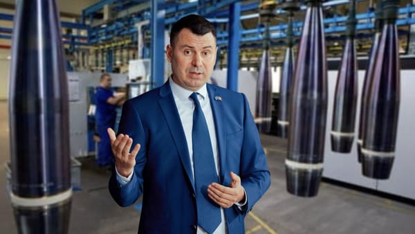 Guvernul reacționează la acuzațiile lui Costiuc că autoritățile ar fi permis construirea unei fabrici de armament