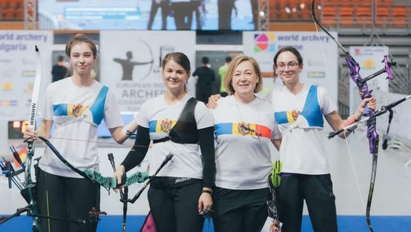 FOTO/ R. Moldova, campioană europeană la tir cu arcul în sală: aur istoric pentru echipa feminină la Plovdiv