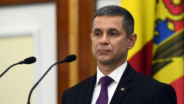 Dosarele privind incidentele din Armată, în examinarea procurorilor - declarațiile ministrului Anatolie Nosatîi