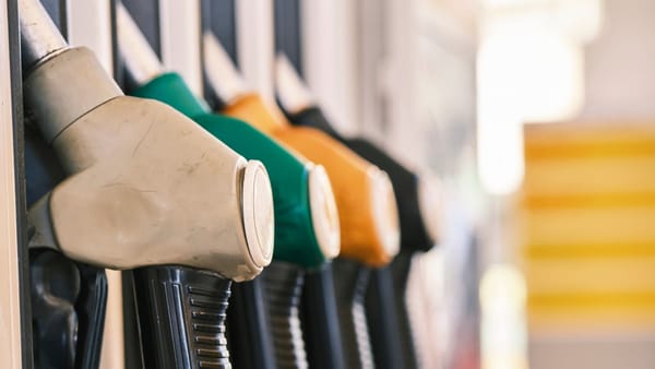 Se scumpesc carburanții: prețurile maxime pentru 27 februarie 2026