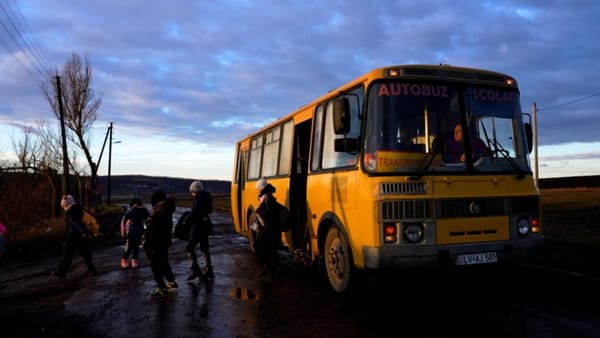 Școlile din satele R. Moldova, tot mai pustii. Timp de 24 de ani, numărul elevilor a scăzut cu circa 45%