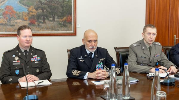 Un înalt oficial NATO s-a întâlnit cu Sandu și Munteanu. Dă asigurări că Alianța sprijină consolidarea securității R. Moldova