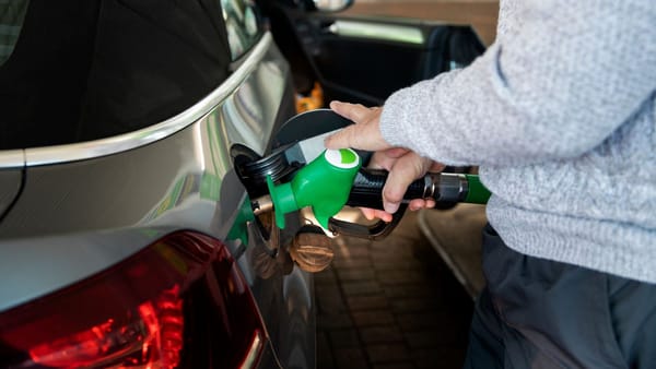 Ministerul Energiei încurajează șoferii moldoveni să folosească produsele petroliere în mod „rațional”