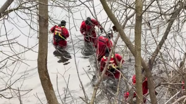 VIDEO/ Autoritățile intervin dis-de-dimineață pe Nistru. Chișinăul discută cu partea ucraineană