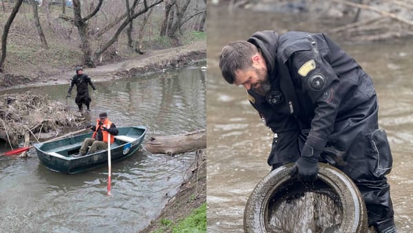 FOTO/ Râul Bîc, sufocat de anvelope. Angajații de la Spații Verzi au scos și evacuat peste 400 de pneuri uzate