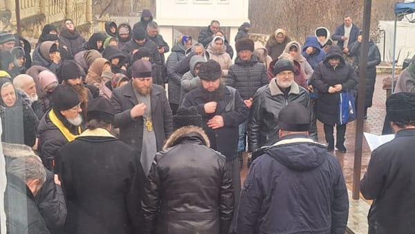 Scandal la biserica din Dereneu. Mitropolia Basarabiei acuză intrarea forțată în lăcașul de cult