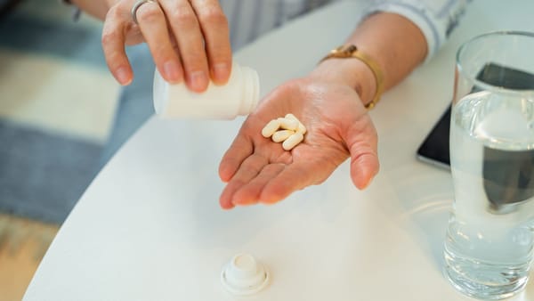 20 de medicamente aprobate în martie, inclusiv tratamente noi pentru anxietate, epilepsie și boli inflamatorii