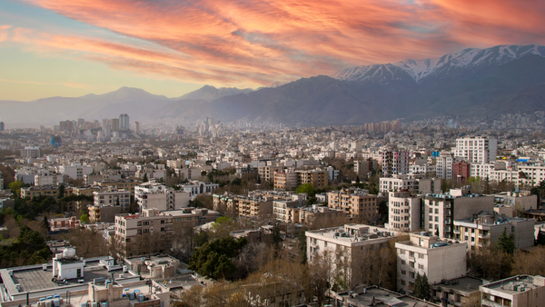 Autoritățile moldovene monitorizează situația de securitate din Iran: opțiuni limitate de tranzit și apel către cetățeni