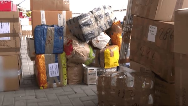 Autoritățile anticipează o creștere a coletelor de Paști. Ce trebuie să știți despre pachetele neînsoțite