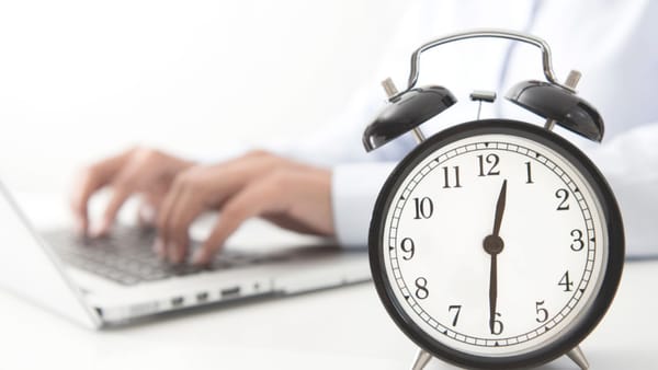 Angajații Serviciului Fiscal vă așteaptă mai mult timp la ghișeu pentru depunerea declarațiilor de venit