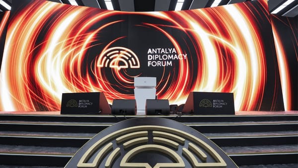 Mâine începe forumul Diplomației din Antalya,care va reuni lideri din peste 150 de țări. Va fi prezentă și Maia Sandu?