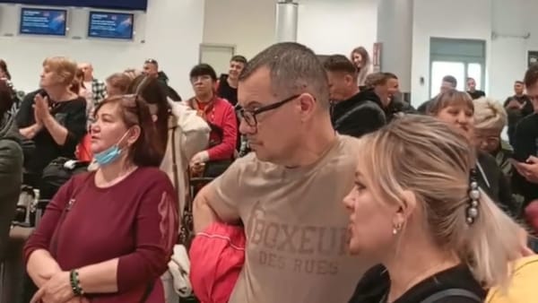 VIDEO/ Un zbor de pe ruta Bologna–Chișinău înregistrează o întârziere de peste 28 de ore. Circa 180 de pasageri, afectați