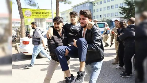 VIDEO/ Atac armat la un liceu din sud-estul Turciei! Cel puțin 16 persoane au fost rănite