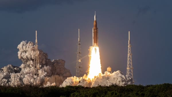 VIDEO/ Misiunea Artemis II a fost lansată în spațiu cu succes. Cei patru astronauți au decolat miercuri din Florida