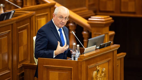 Starea de urgență în energetică ar putea fi înlocuită cu stare de alertă. Guvernul va merge cu propunerea în Parlament