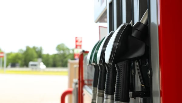 Benzina și motorina se scumpesc pe 28 aprilie, după o perioadă de fluctuații