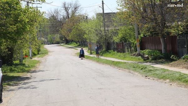 Sondaj: Viața tot mai scumpă îi face pe moldoveni să fie tot mai critici față de actualul Guvern