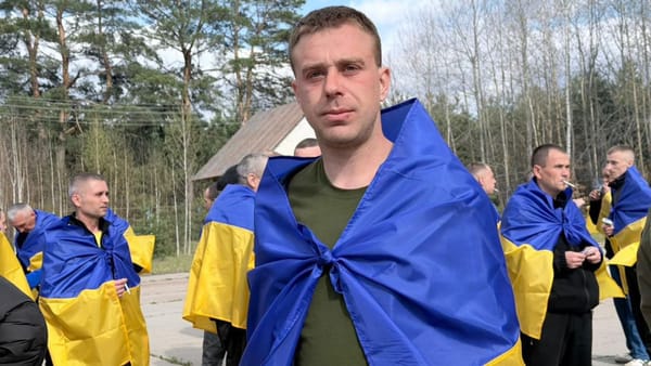 FOTO/ Ucraina a readus acasă 193 de prizonieri de război după un nou schimb cu Rusia