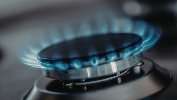 Furnizorii de gaze naturale, obligați să constituie stocuri pentru iarnă până la 1 noiembrie 2026