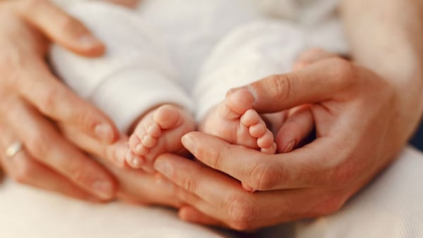Tot mai puțini copii se nasc în Republica Moldova. Ce arată cele mai noi date statistice
