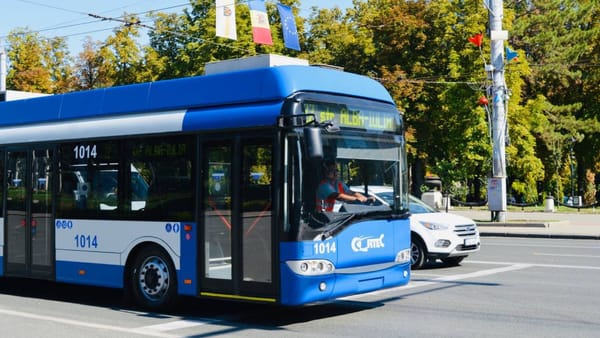 Trafic restricționat pe mai multe străzi din capitală: unele măsuri sunt deja în vigoare, altele urmează să intre în aplicare