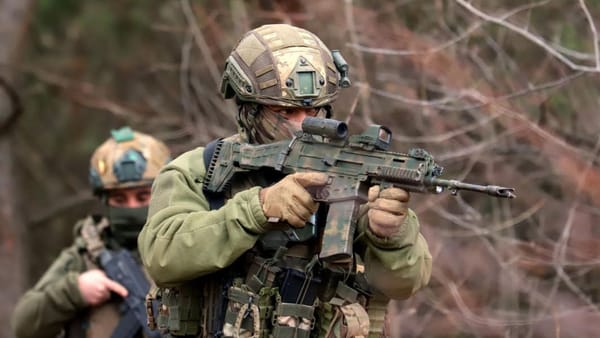 Un moldovean, reținut în Ucraina după ce ar fi părăsit unitatea militară în care era înrolat voluntar