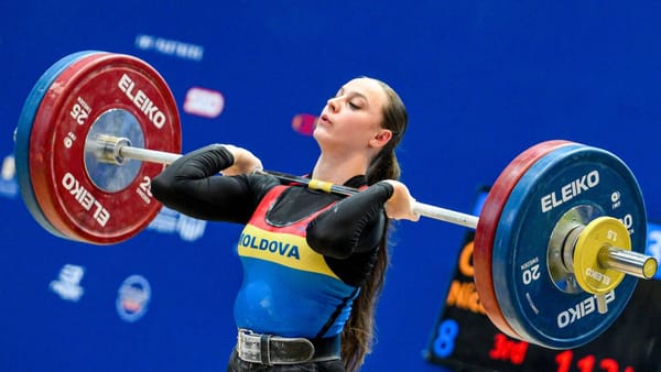 VIDEO/ Halterofila Nicoleta Cojocaru, record mondial și european la Campionatul Mondial de juniori din Egipt