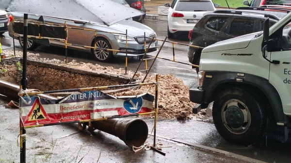 FOTO/ Defecțiune tehnică la o conductă de termoficare din sectorul Telecentru - ce s-a întâmplat