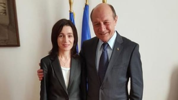 Ultimă oră! Maia Sandu a semnat decretul prin care Traian Băsescu primește din nou cetățenia R. Moldova: „Vă așteptăm acasă”