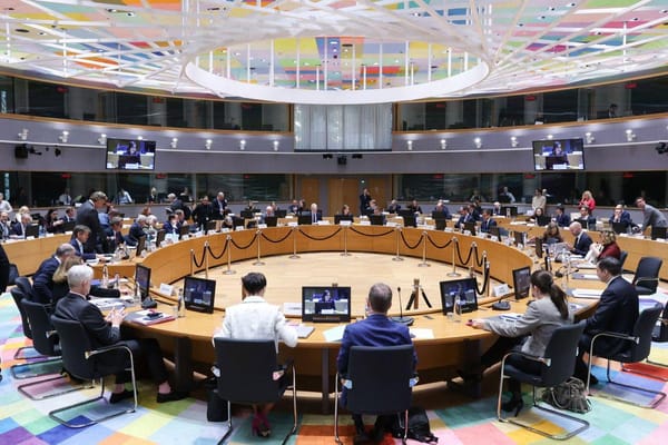 Un nou pas spre negocierile de aderare. Statele Uniunii Europene au aprobat poziția comună pentru primul cluster