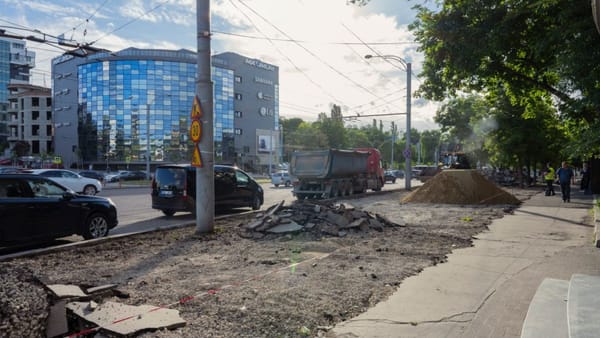 Continuă modernizarea bulevardului Iuri Gagarin din capitală
