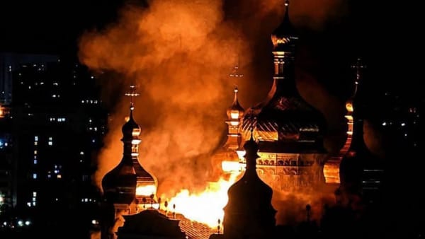 Kievul, din nou atacat. La complexul Lavra Pecerska și studioul de film „A. Dovjenko” au izbucnit incendii - FOTO
