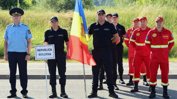 Angajații IGSU participă și în acest an la competiția de descarcerare și acordare a primului ajutor calificat din România